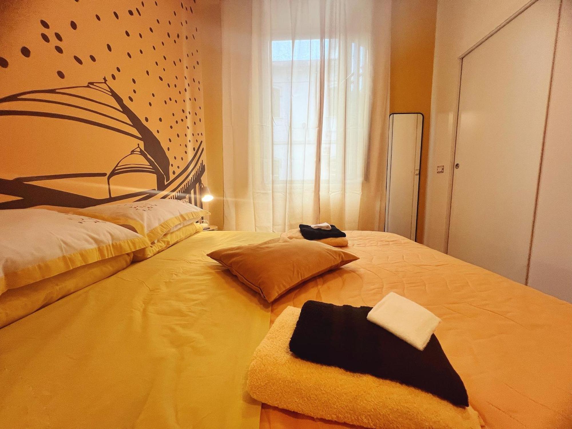 Lh51 Rooms Наполи Екстериор снимка